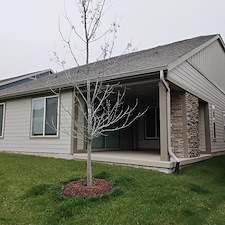 House-washing-Window-Cleaning-in-Lake-Frederick-VA 0